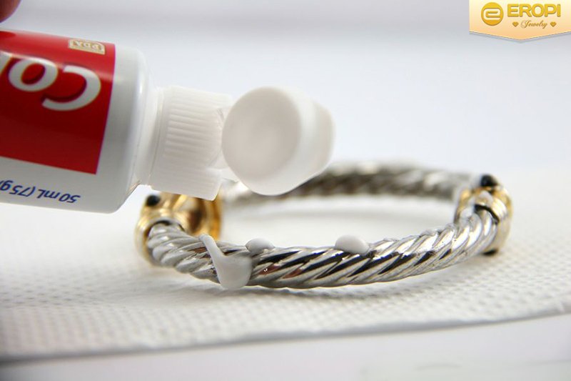 Cách đánh bóng bạc