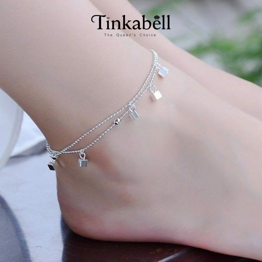 lắc chân nên đeo chân nào